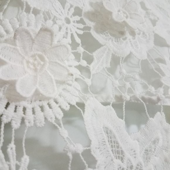 NYLON Apparel Lace Tank Blouse - Picture 4 of 4